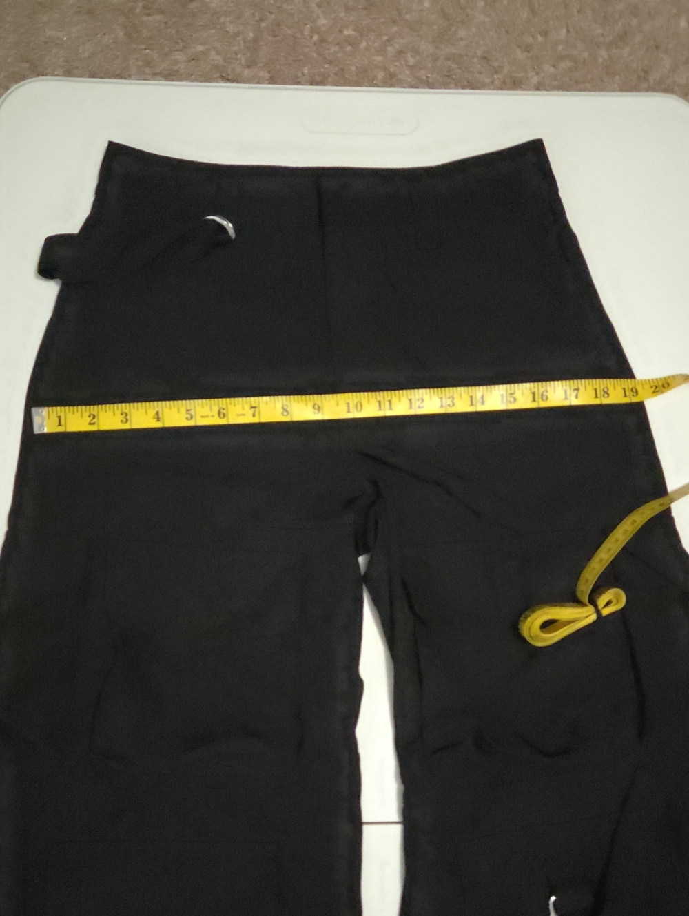 Bershka Black Wide-Leg Cargo Pants with D-Ring & Flap Pockets - Picture 14 of 14